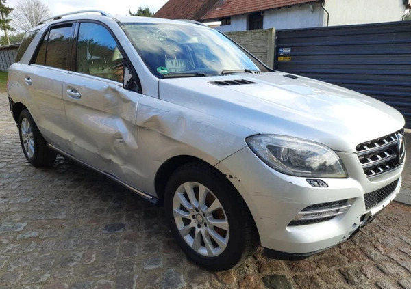 Mercedes-Benz ML cena 27900 przebieg: 98450, rok produkcji 2014 z Giżycko małe 466